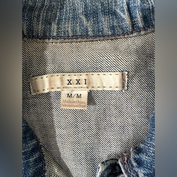 Forever 21 denim jacket size Medium - Picture 2 of 5